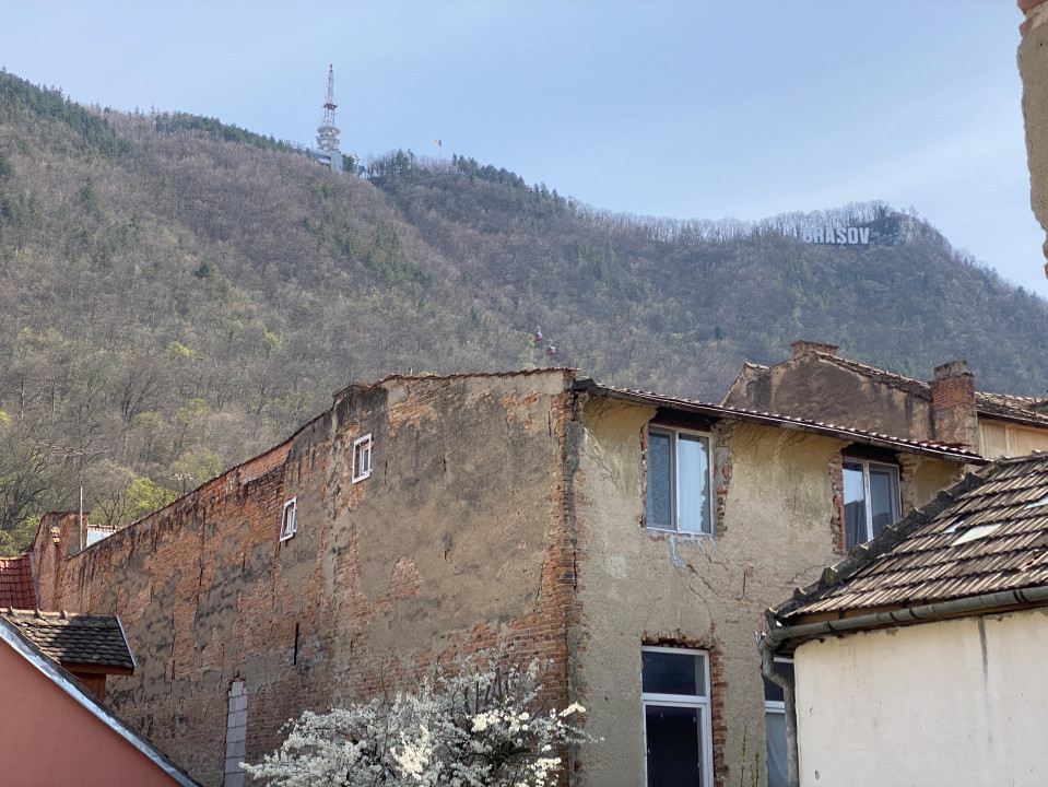 Ultracentral Brașov | Casă tip studio 35 mp + terasă generoasă| 0% comision