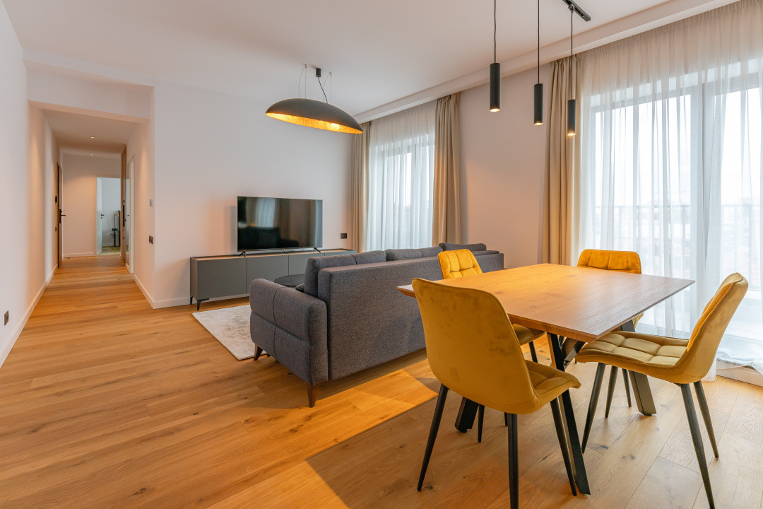 Apartament 3 camere cu vedere panoramică spre centrul vechi Brașov