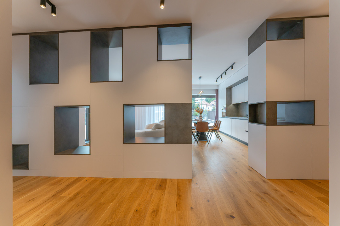 Apartament 4 camere cu terasă 104 mp și priveliște spre Tâmpa