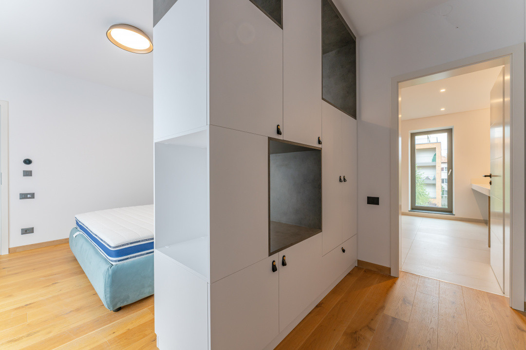 Apartament 4 camere cu terasă 104 mp și priveliște spre Tâmpa