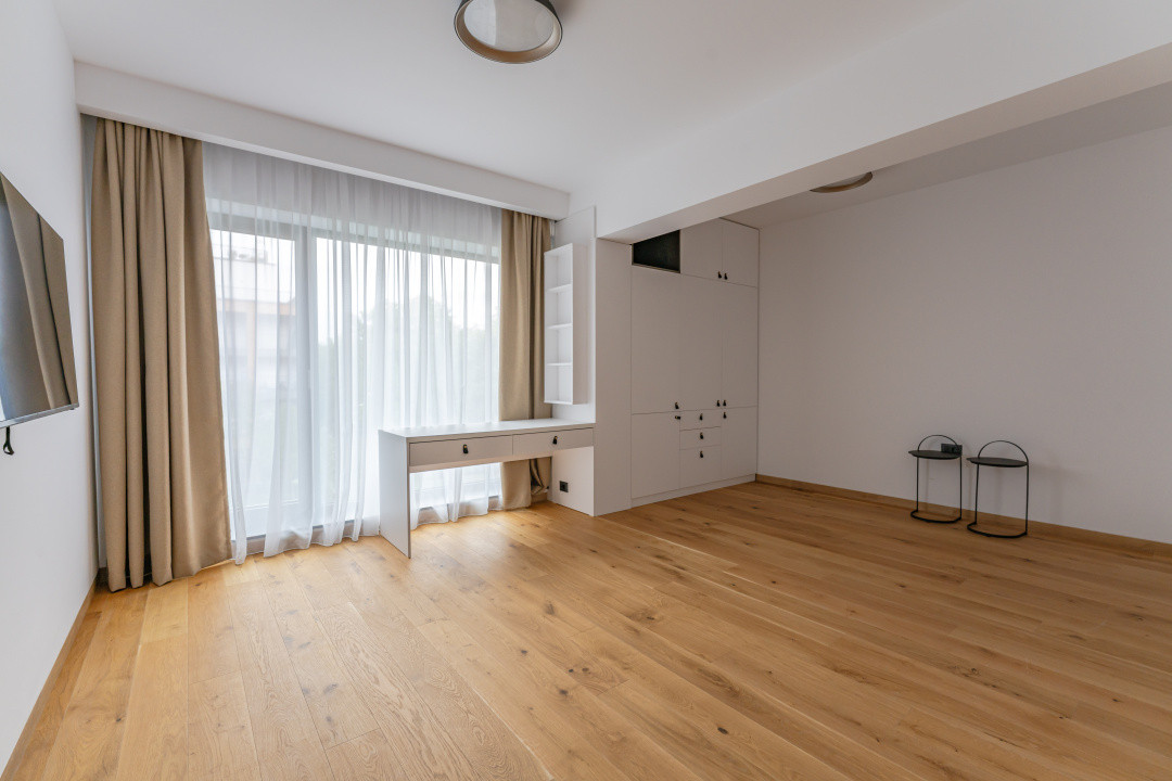 Apartament 4 camere cu terasă 104 mp și priveliște spre Tâmpa