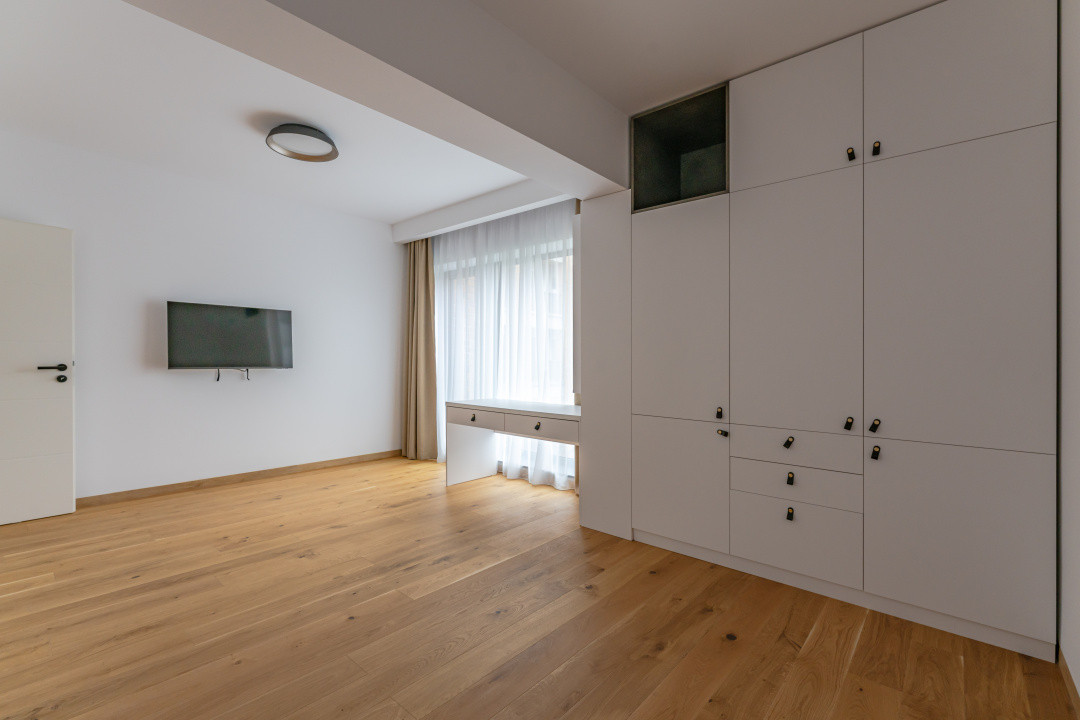 Apartament 4 camere cu terasă 104 mp și priveliște spre Tâmpa