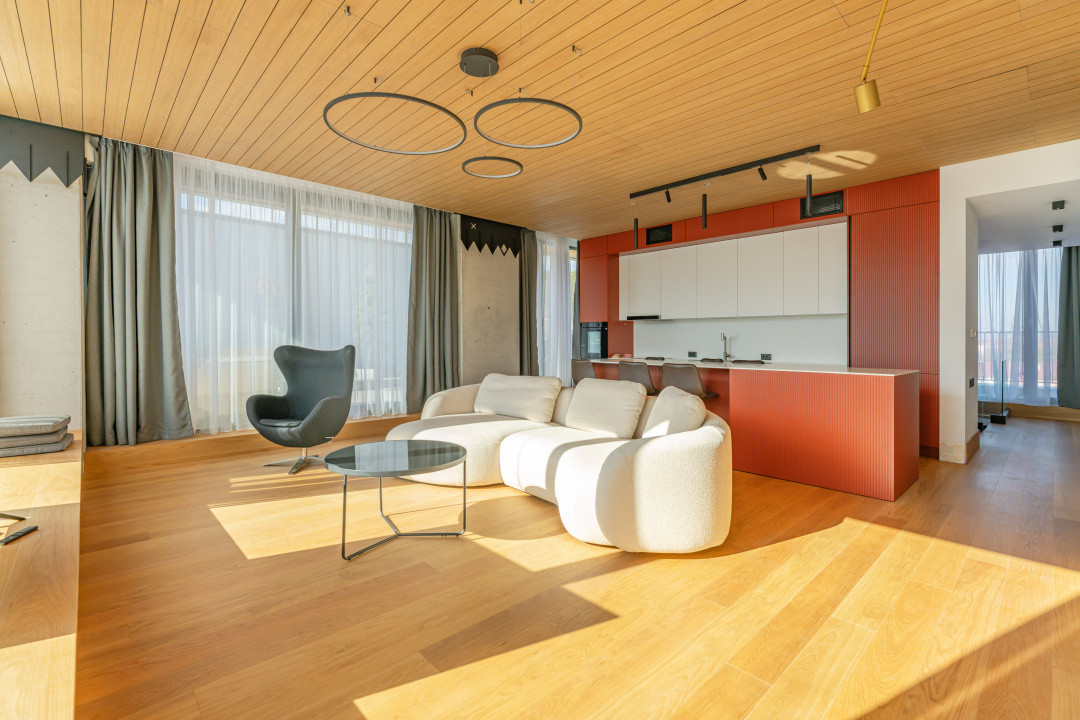 Penthouse de lux cu jacuzzi și vedere spectaculoasă spre Tâmpa