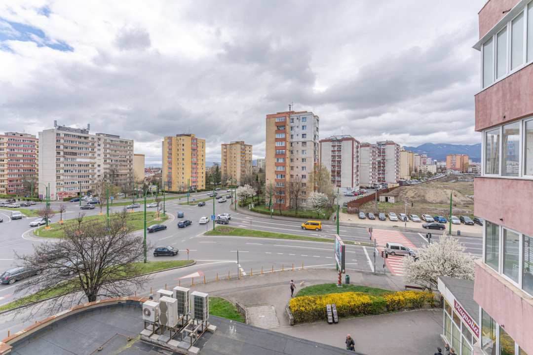 Unicat: Apartament 5 camere | Hărmanului–Gării