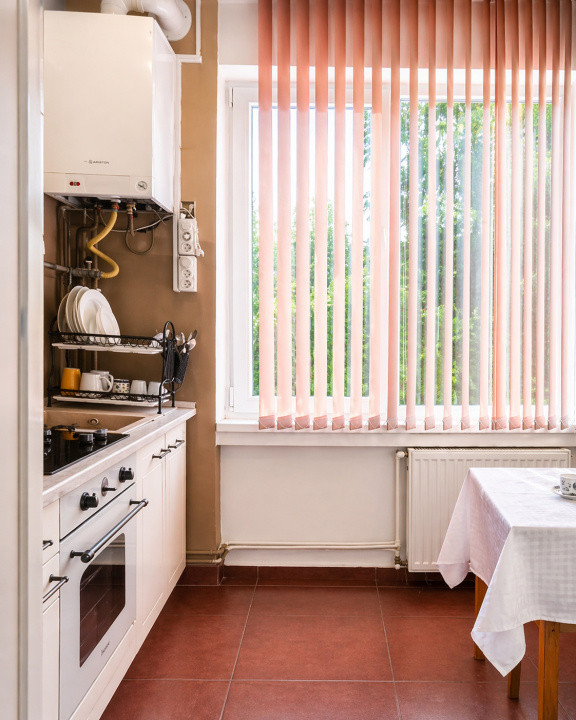 Onix | 2 camere decomandat | vedere Tampa | mobilat | 