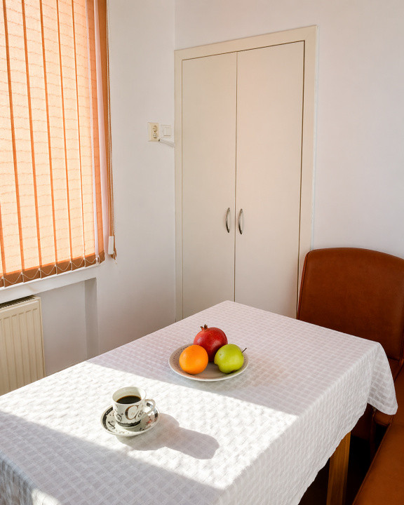 Onix | 2 camere decomandat | vedere Tampa | mobilat | 