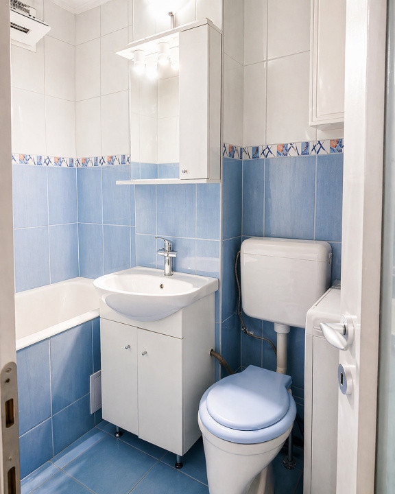 Onix | 2 camere decomandat | vedere Tampa | mobilat | 