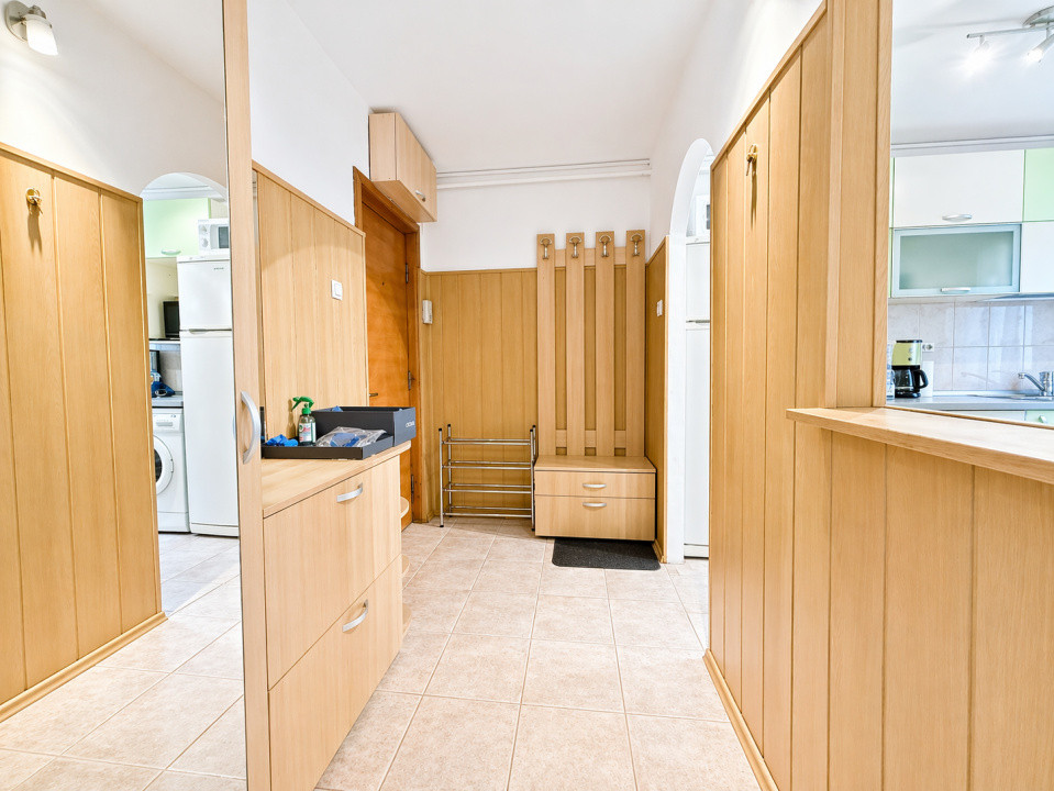 Apartament 2 camere – Bd. Garii, Brasov – etaj 1, parcare, gata de mutare