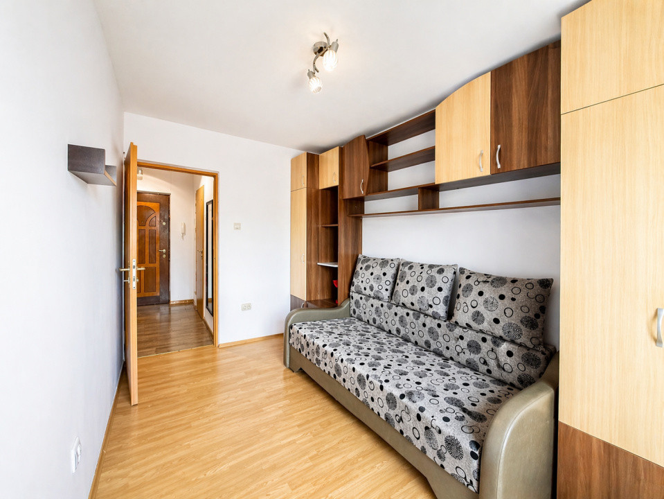 Apartament 2 camere decomandat | luminos | etaj 4/4 | Bisericii Romane