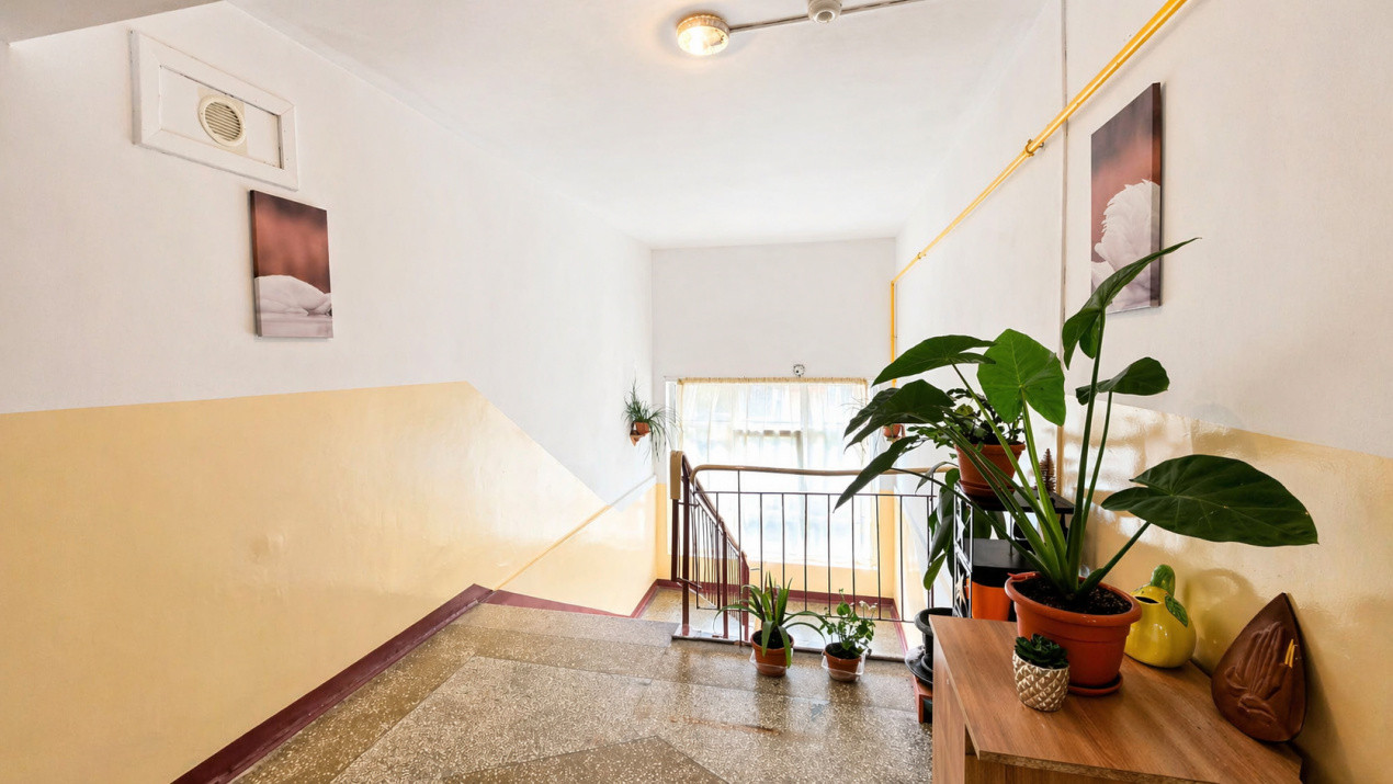 Apartament 2 camere decomandat | luminos | etaj 4/4 | Bisericii Romane