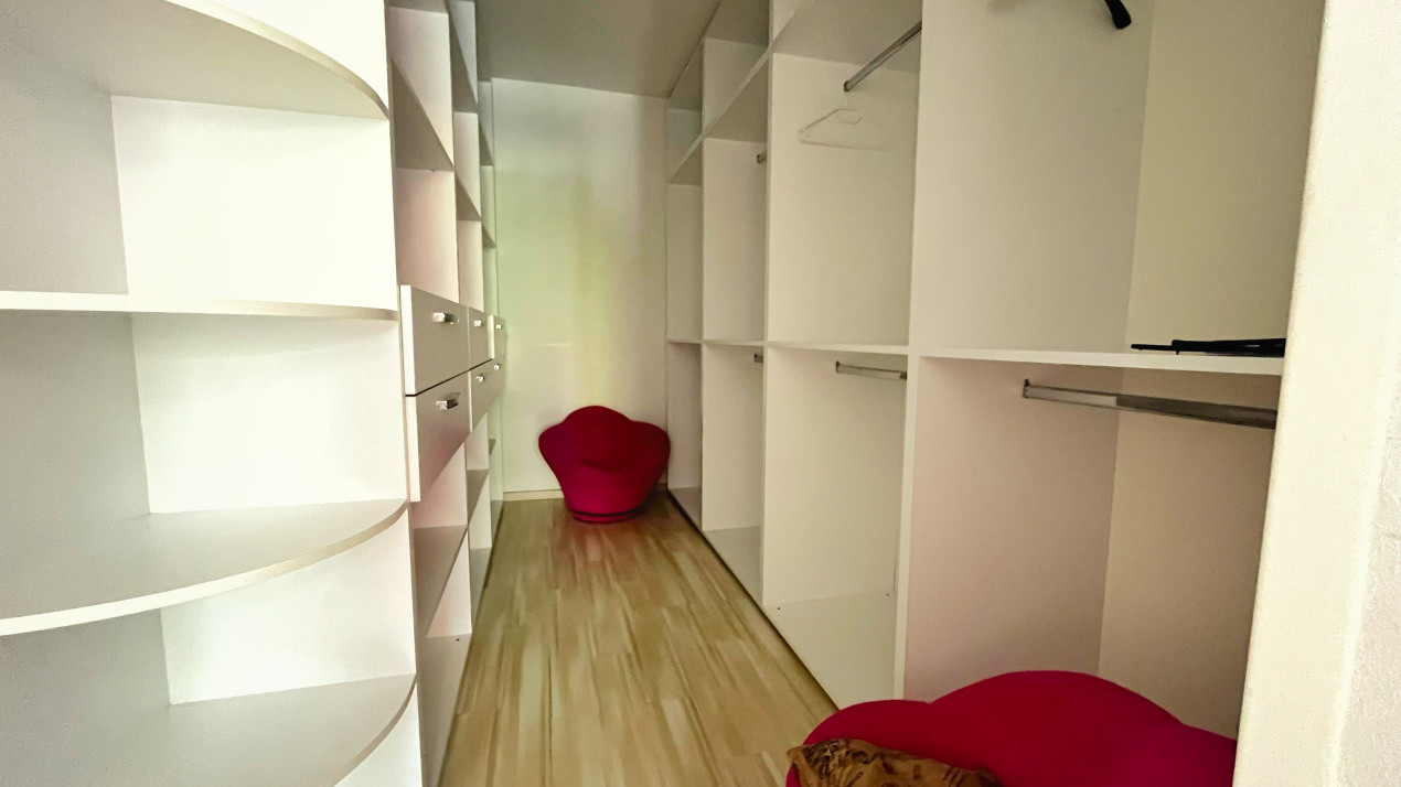 Apartament modern cu 4 camere in Avantgarden 
