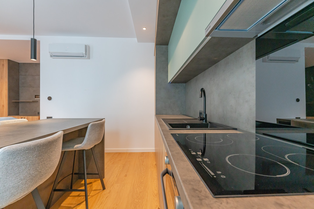 Studio lux in zona centrala! 