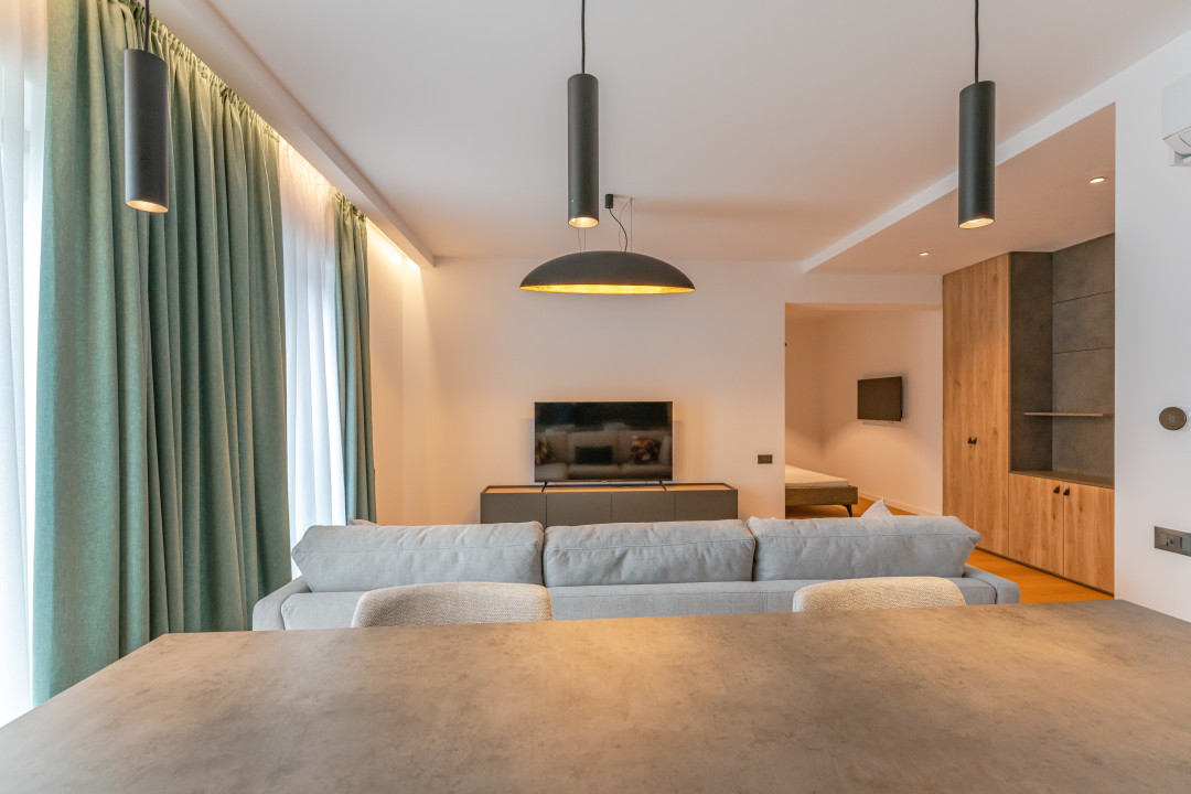 Studio lux in zona centrala! 