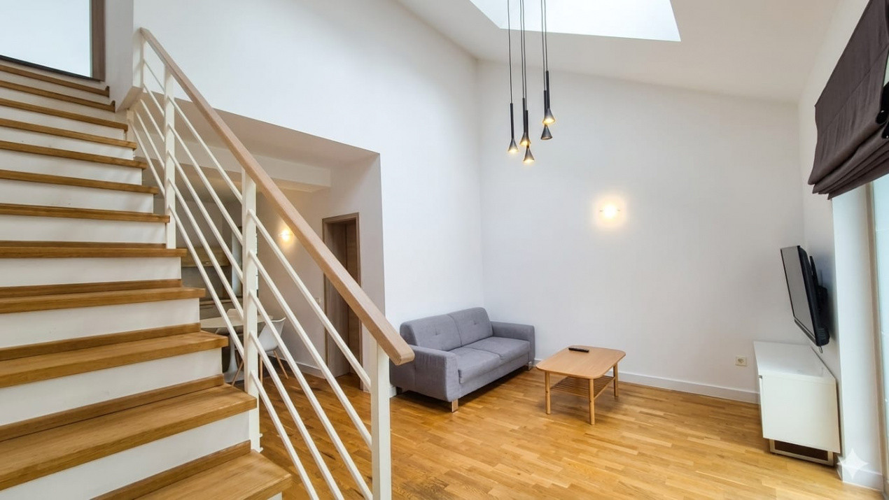 Apartament cu 2 camere pe strada Lunga