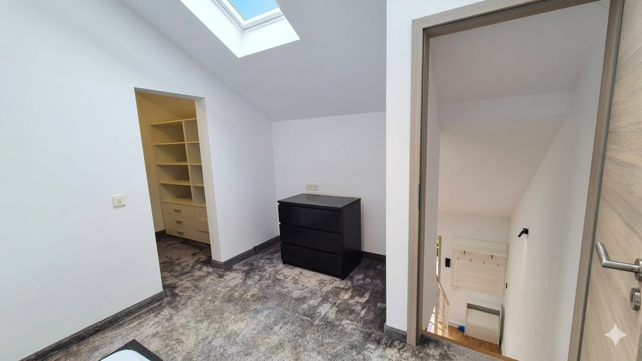 Apartament cu 2 camere pe strada Lunga