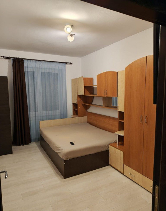 Proprietar- Apartament 2 camere Tractorul mobilat si utilat
