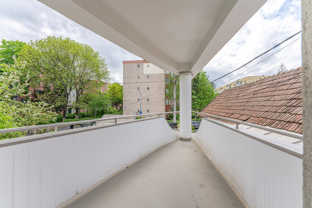 Casă cu arhitectură deosebită | Emil Racovita - Grivitei