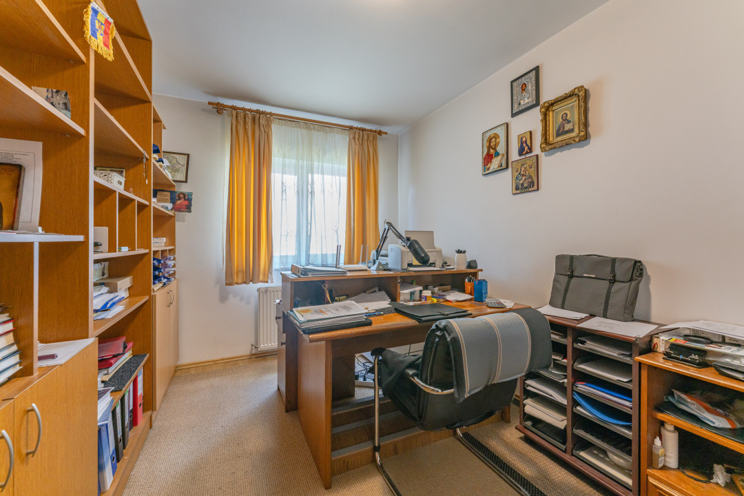 Vilă tip duplex în mijlocul naturii | 6 camere | Garaj, terasă și 5 dormitoare