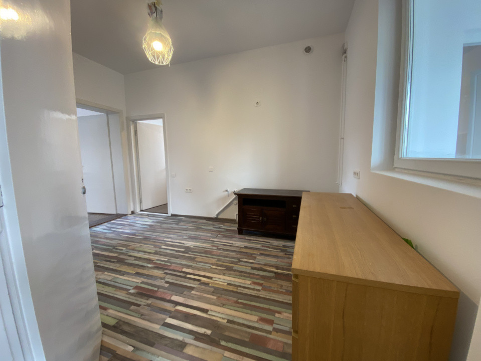 Spațiu birouri 3 camere cu terasă, parcare – Centrul Vechi Brașov