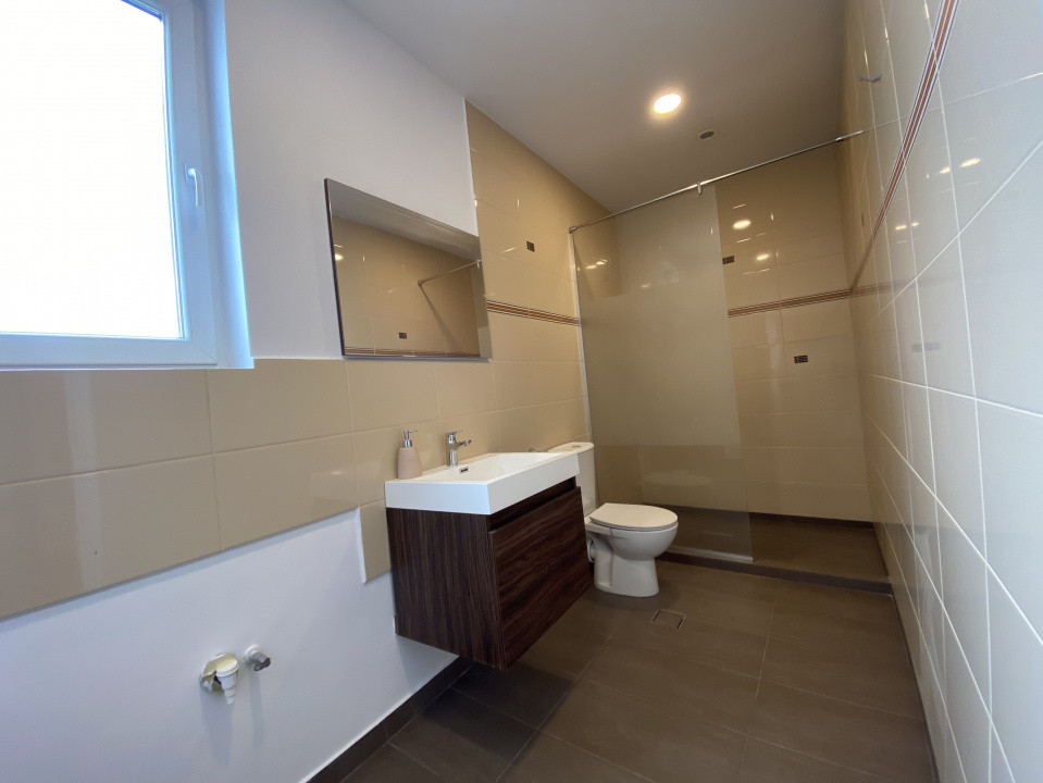 Spațiu birouri 3 camere cu terasă, parcare – Centrul Vechi Brașov