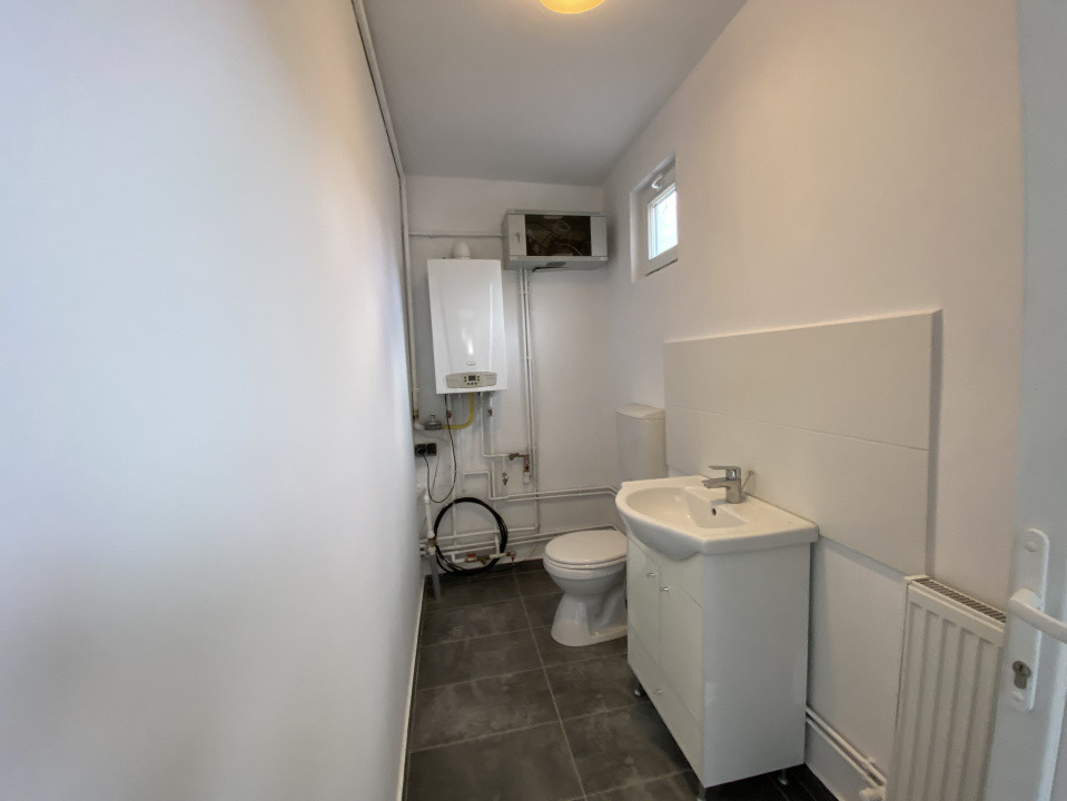 Spațiu birouri 3 camere cu terasă, parcare – Centrul Vechi Brașov