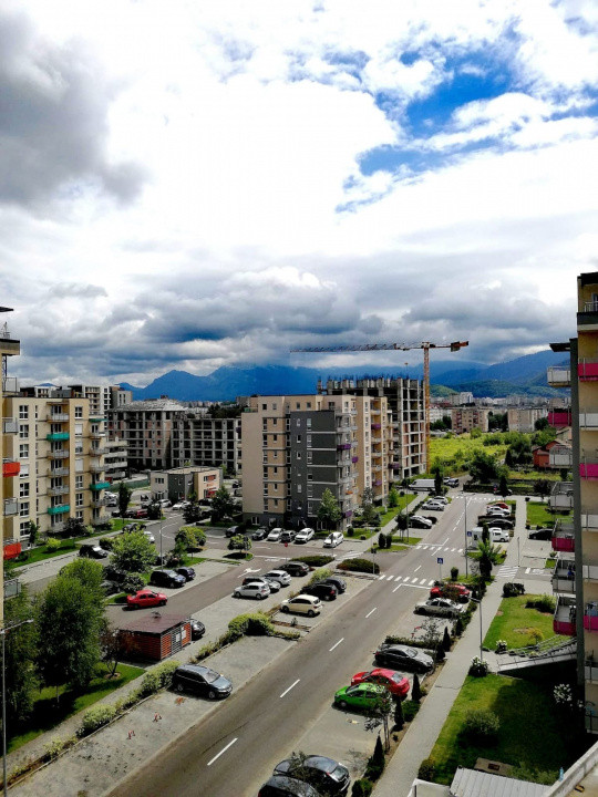 Apartament cu 2 camere în Avantgarden Tractorul 
