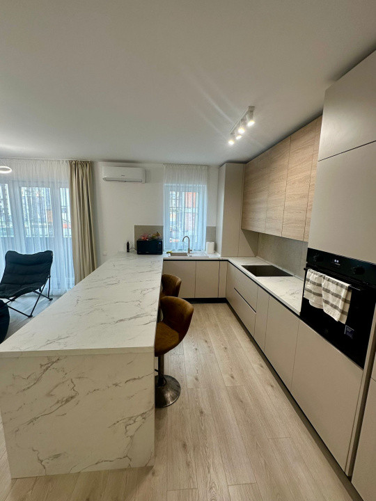 Apartament Lux 2 Camere Qualis  Tractorul cu Parcare Subterană