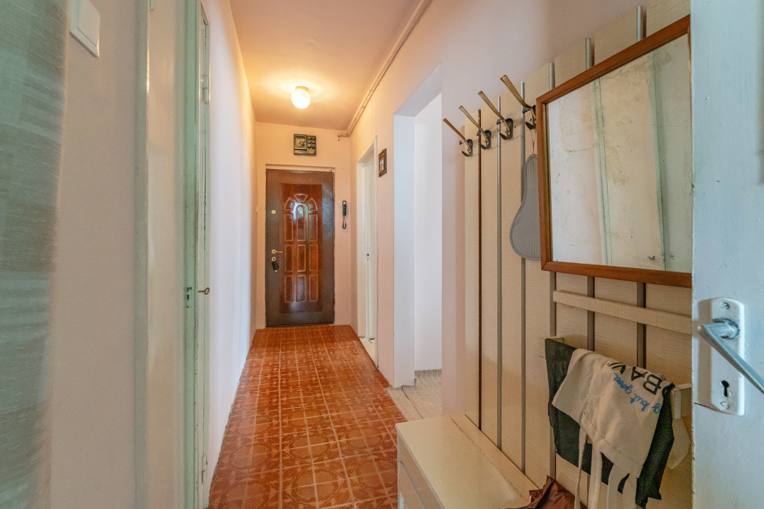 Apartament 3 camere Astra-Cocorului, etaj intermediar.
