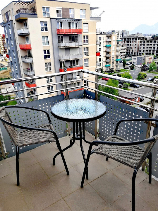Apartament cu 2 camere în Avantgarden Tractorul 