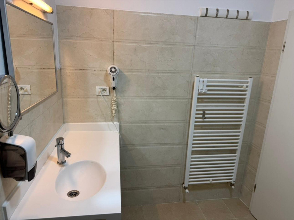 Apartament cu 2 camere modern, in zona Centrală  