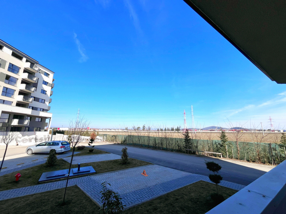 Apartament modern cu 3 camere în Tractorul