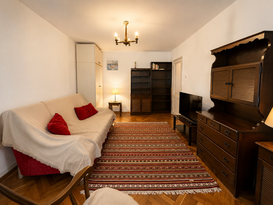 Apartament cu 3 camere, la parter, in zona centrala – Mihai Viteazul, Brasov