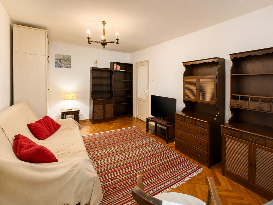 Apartament cu 3 camere, la parter, in zona centrala – Mihai Viteazul, Brasov