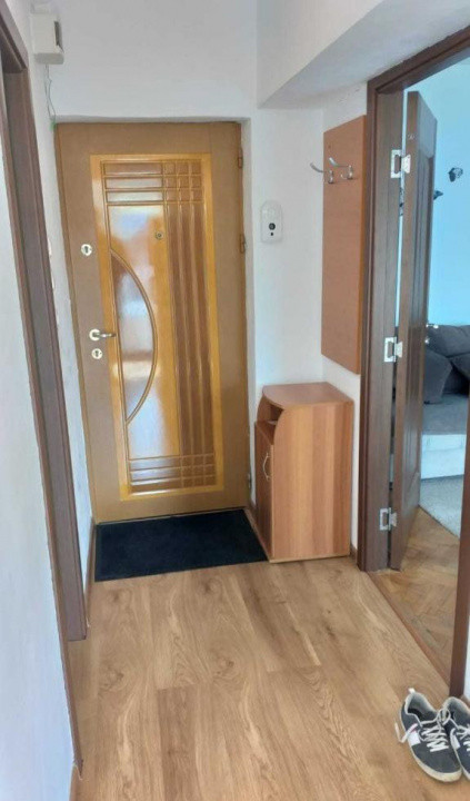 Garsoniera zona Spitalul Judetean pe Calea Bucuresti - Brasov