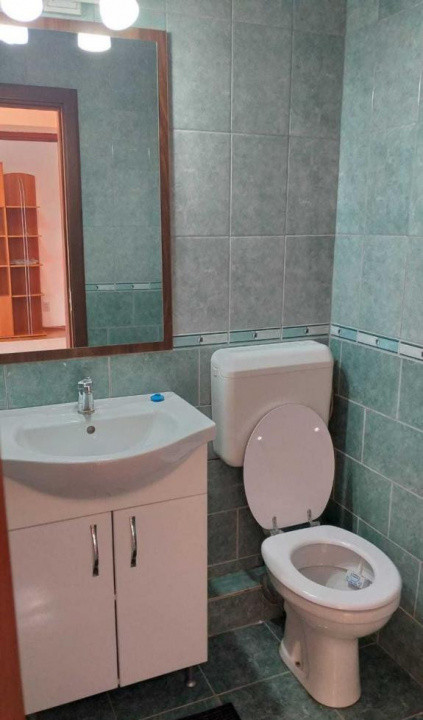 Garsoniera zona Spitalul Judetean pe Calea Bucuresti - Brasov