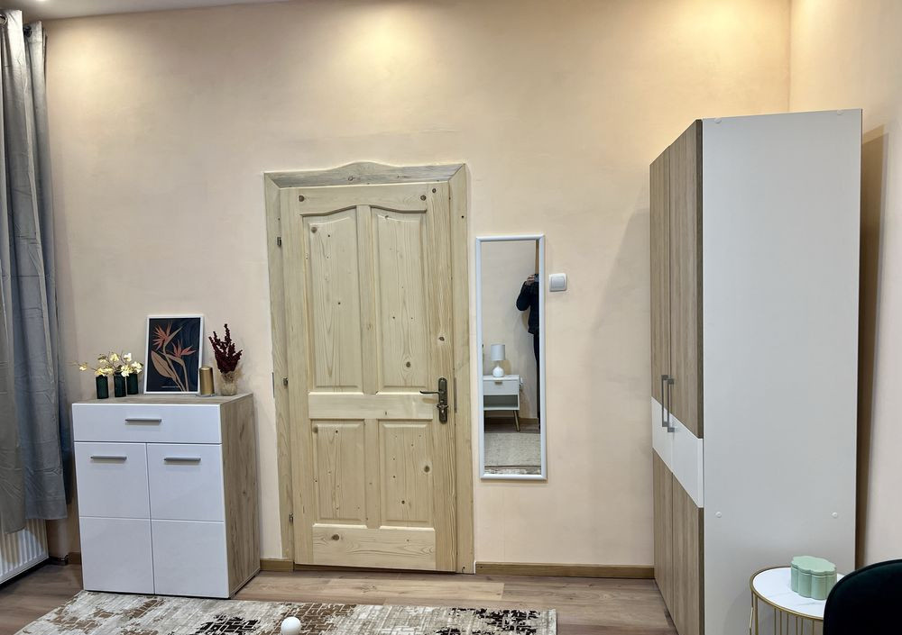 Garsoniera, zona Centrul istoric Piața Sfatului