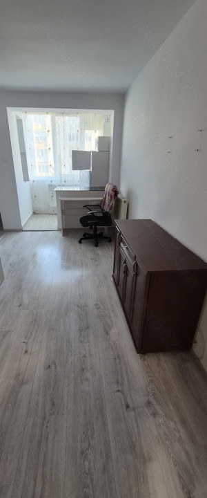 Garsoniera, zona Astra