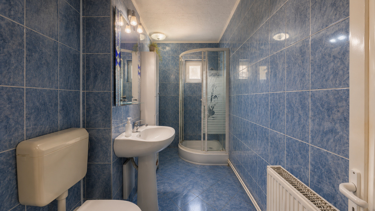 | Apartament 2 camere | Racadau – Strada Tampei | Parter inalt | Loc de parcare