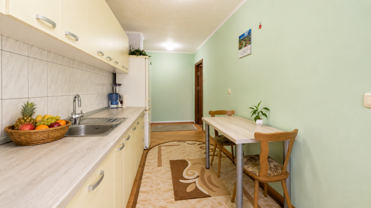 | Apartament 2 camere | Racadau – Strada Tampei | Parter inalt | Loc de parcare