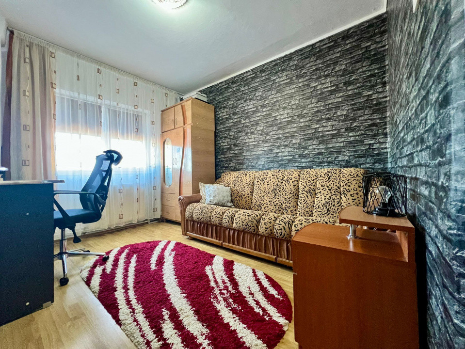 Apartament luminos 3 camere, 2 băi, parcare