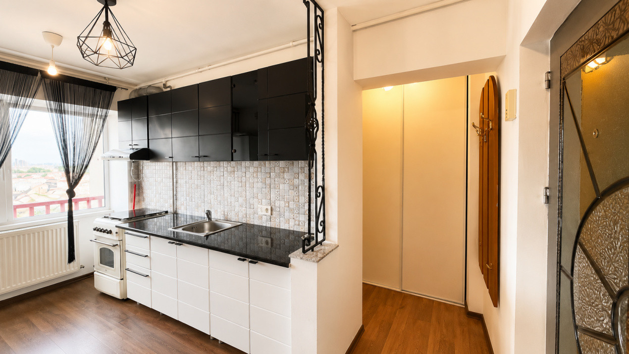 Garsoniera spatioasa | Bucatarie open-space | Zona Onix  