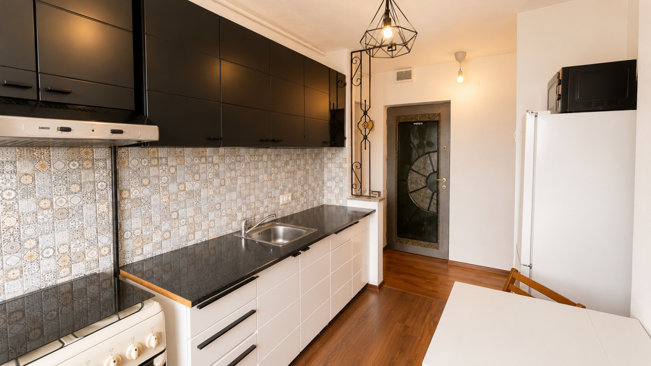 Garsoniera spatioasa | Bucatarie open-space | Zona Onix  