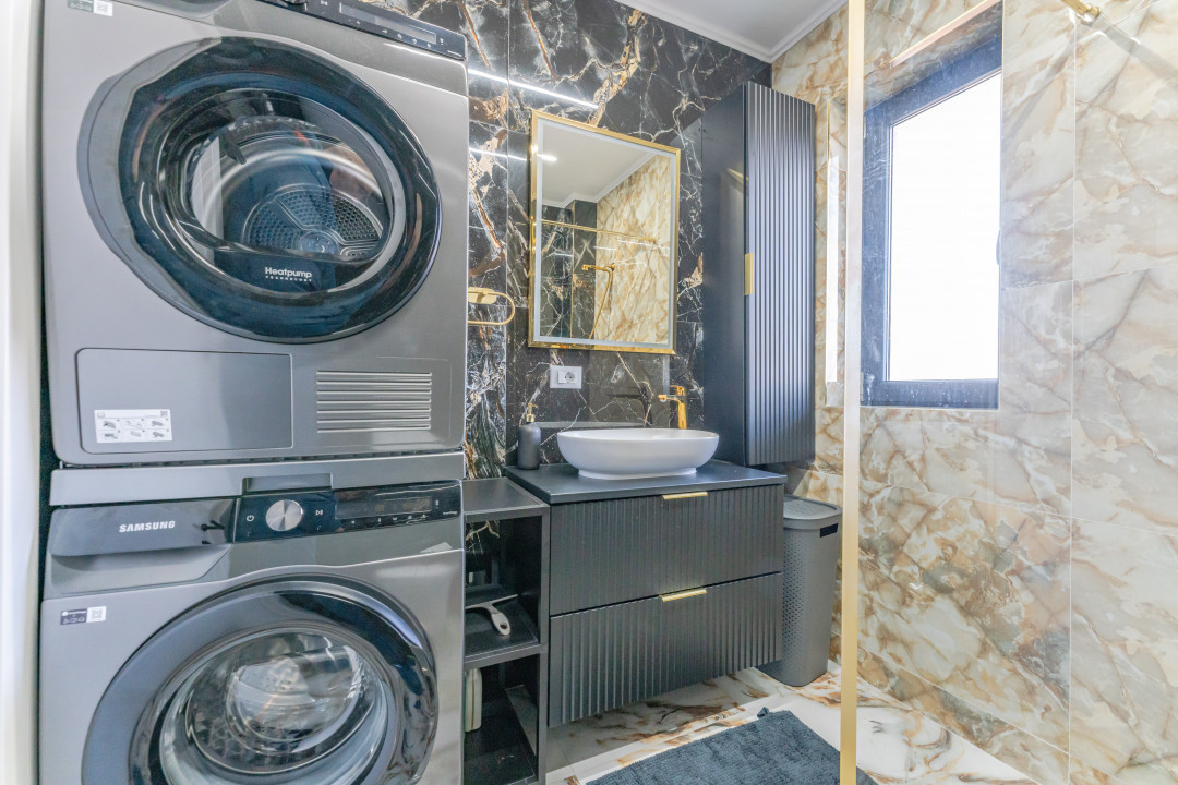 Apartament de lux cu 2 camere si 2 terase in Tractorul