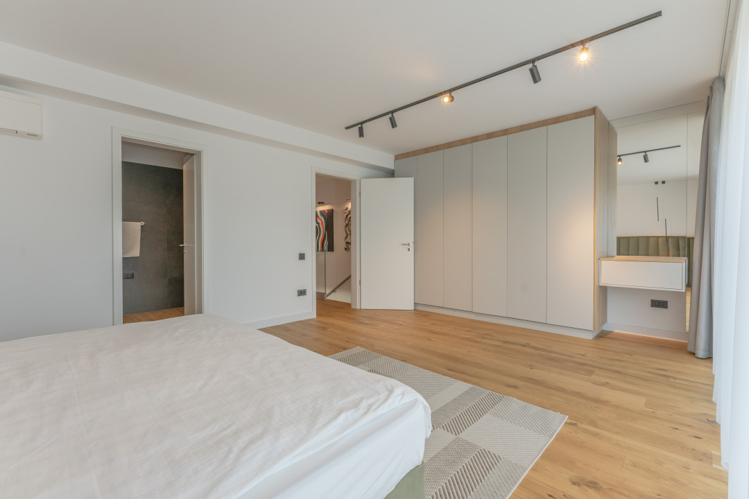 Duplex Premium cu Panorama Carpaților | Drumul Poienii Complex Stejeris