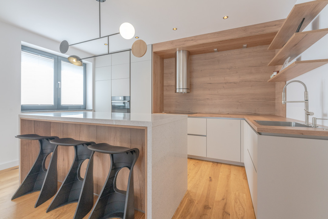 Duplex Premium cu Panorama Carpaților | Drumul Poienii Complex Stejeris