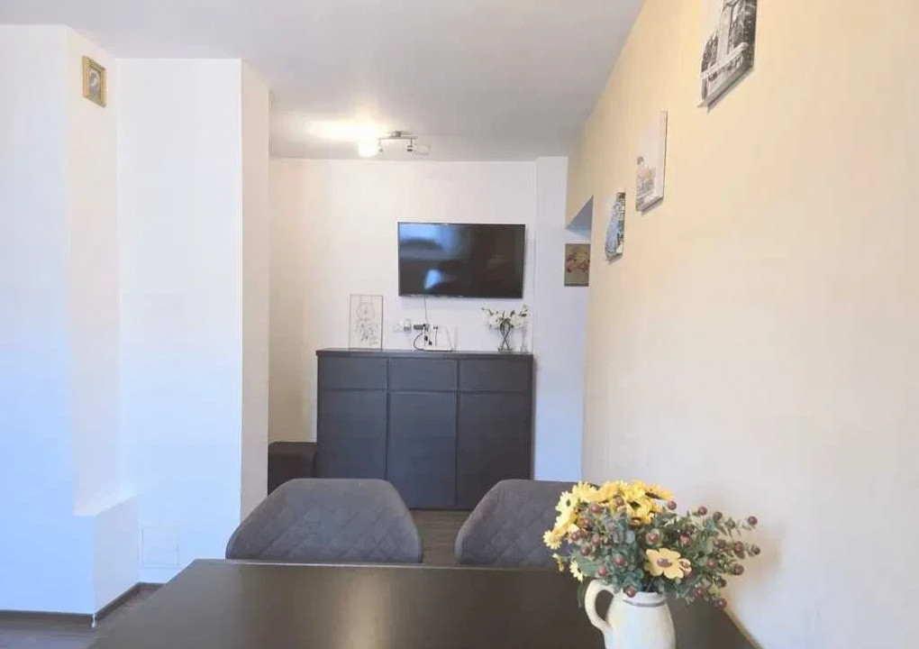 Apartament 2 camere decomandat in Centrul Civic Brasov Toamnei-CEC etaj 3/4