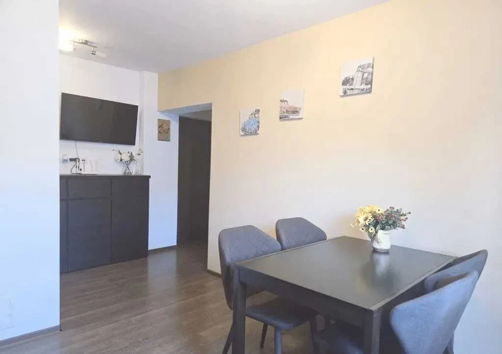 Apartament 2 camere decomandat in Centrul Civic Brasov Toamnei-CEC etaj 3/4