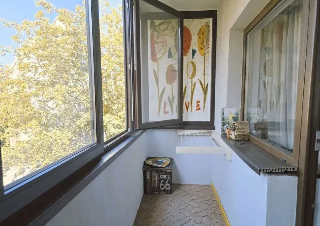 Apartament 2 camere decomandat in Centrul Civic Brasov Toamnei-CEC etaj 3/4