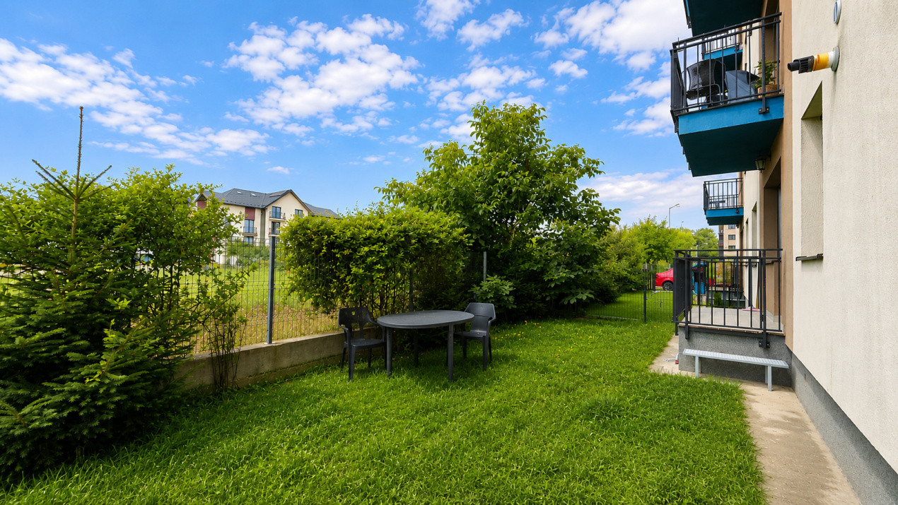 Apartament 2 camere | decomandat | gradina proprie | Tractorul - Parcare Inclusa