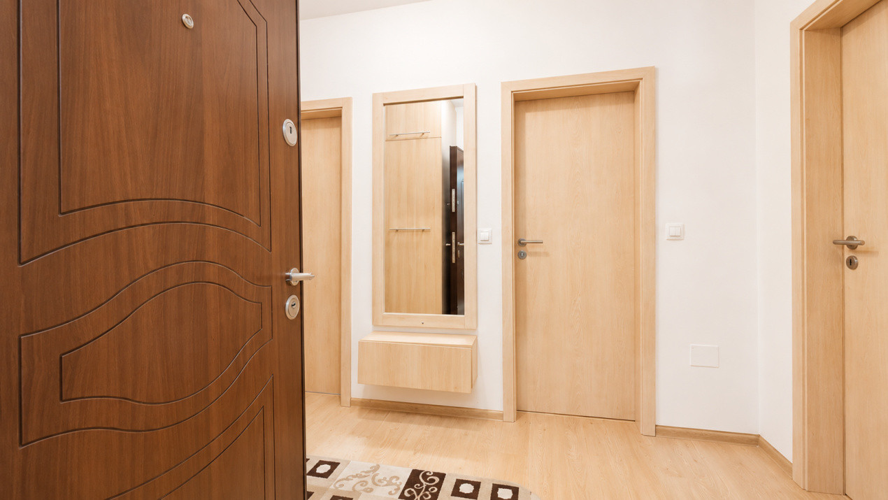Apartament 2 camere | decomandat | gradina proprie | Tractorul - Parcare Inclusa
